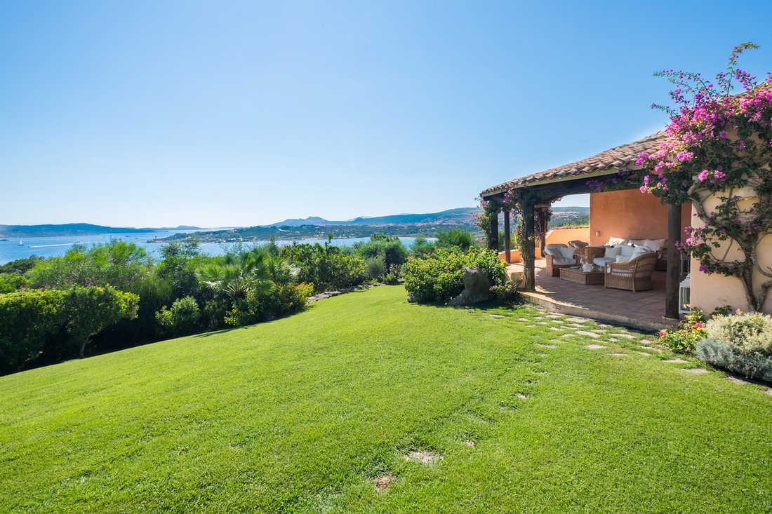 Estate in Palau, Sardinia, Italy 1 - 15169369