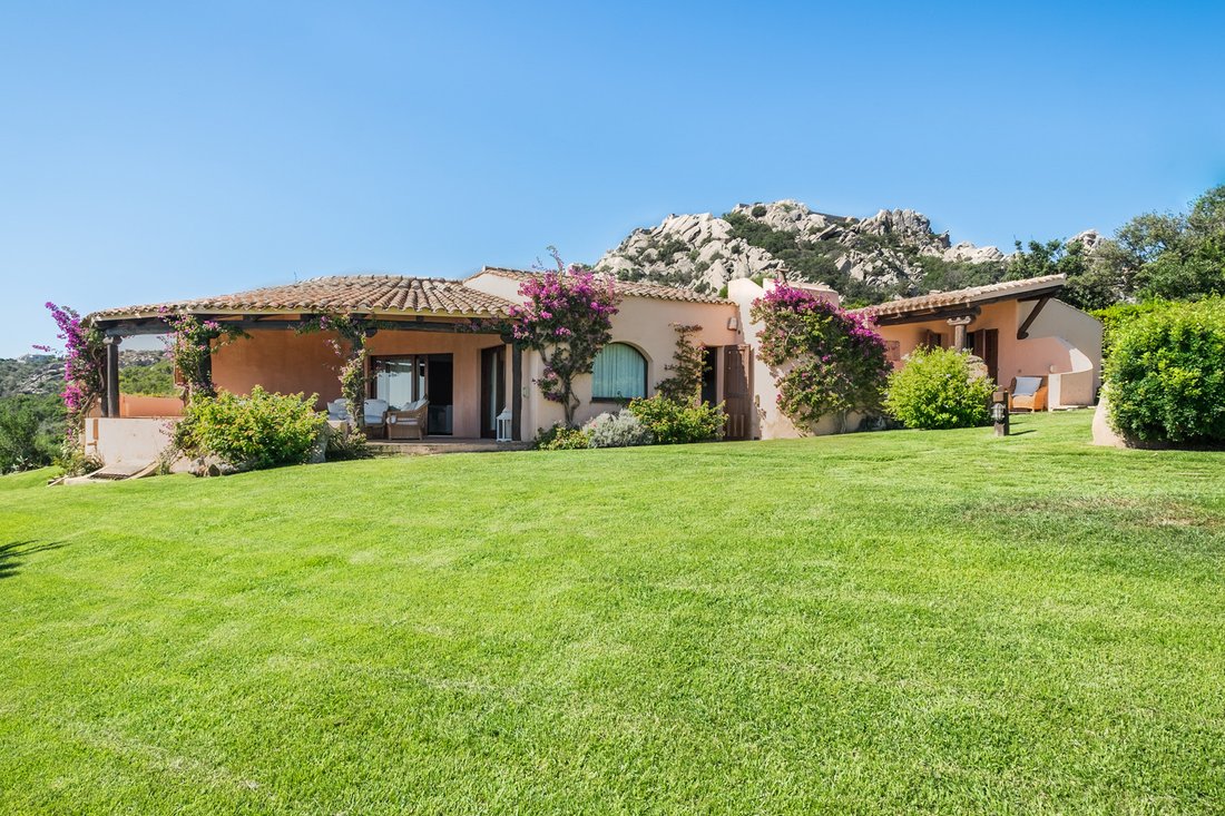 Estate in Palau, Sardinia, Italy 4 - 15169369