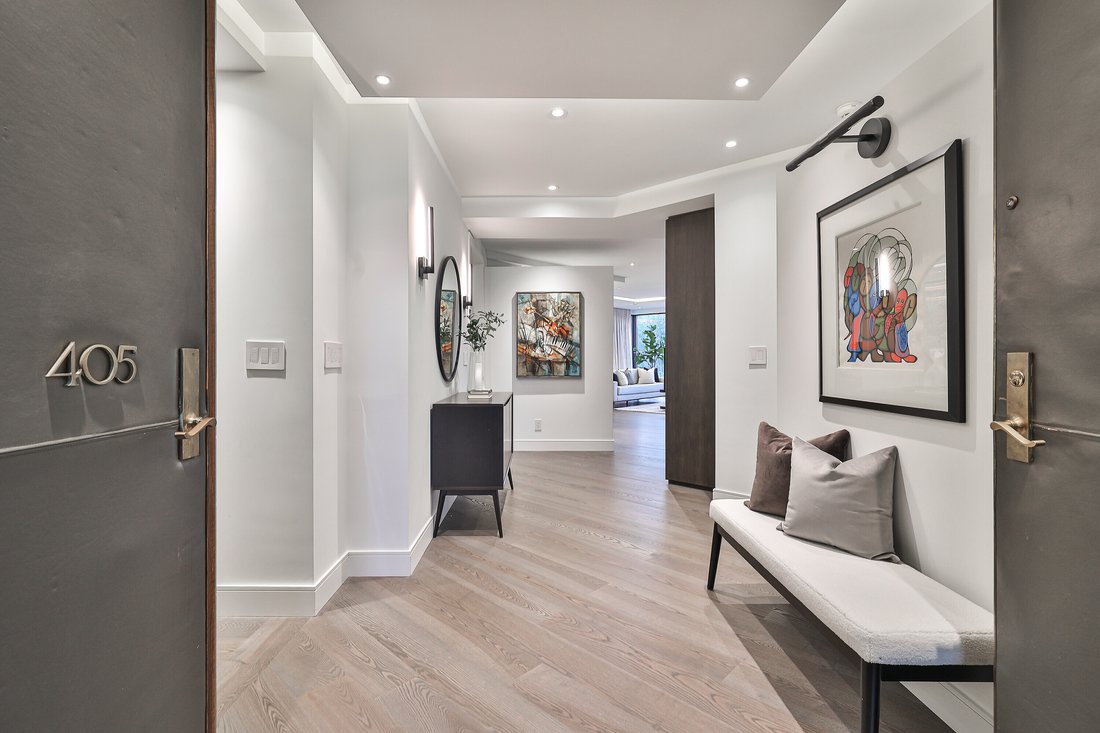 Condo in Toronto, Ontario, Canada 2 - 15740122