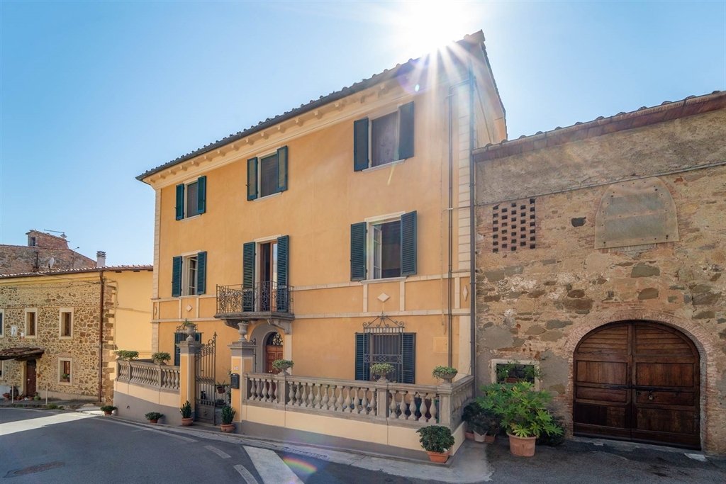 Villa in Chianni, Tuscany, Italy 1 - 15742210