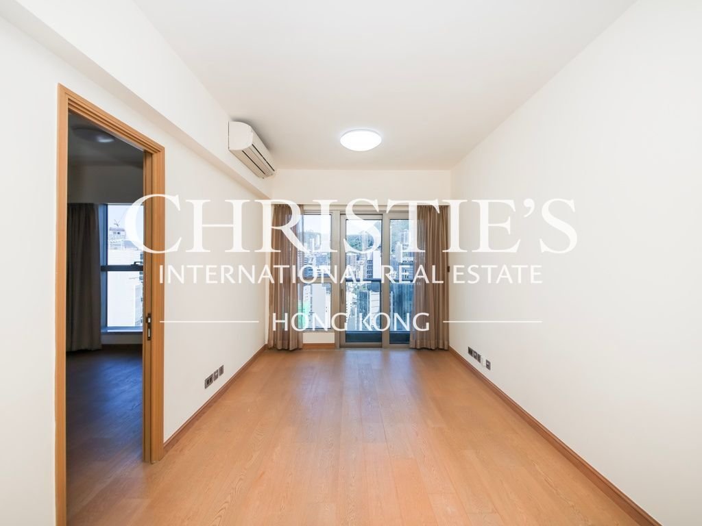 Apartment in Hong Kong, Hong Kong 3 - 15437542