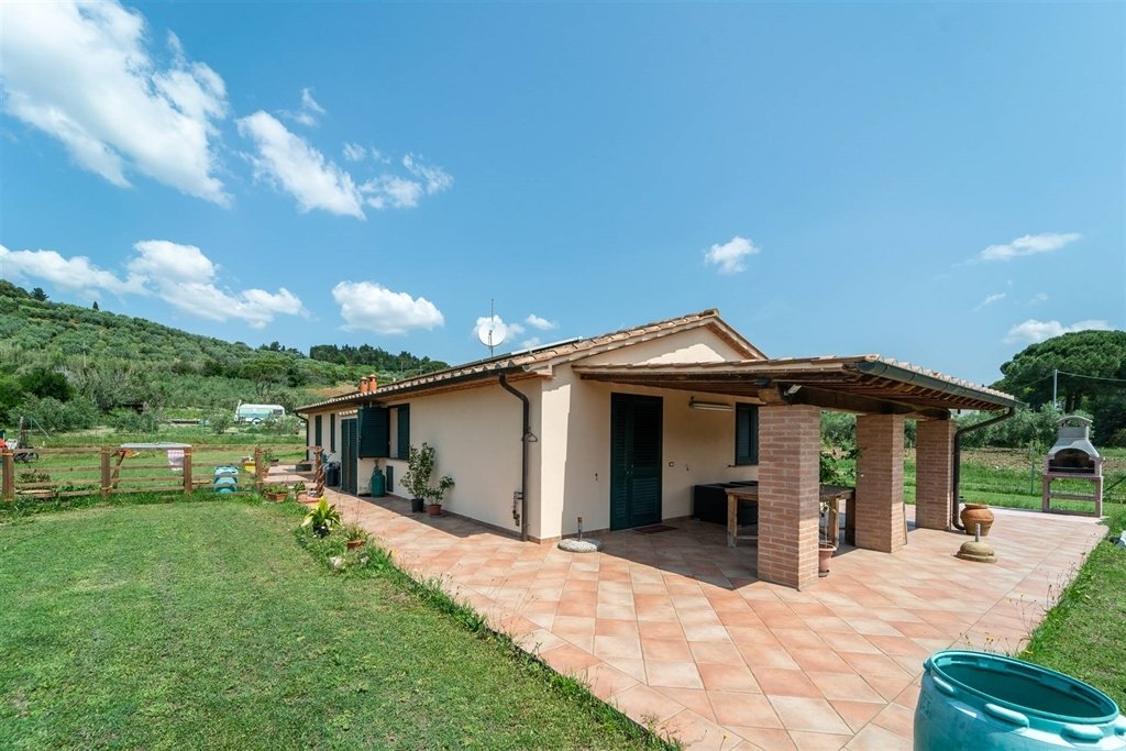 Villa en Bibbona, Toscana, Italia 2 - 15741739