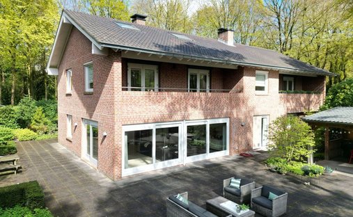 Villa in Bilthoven, Utrecht, Netherlands 1