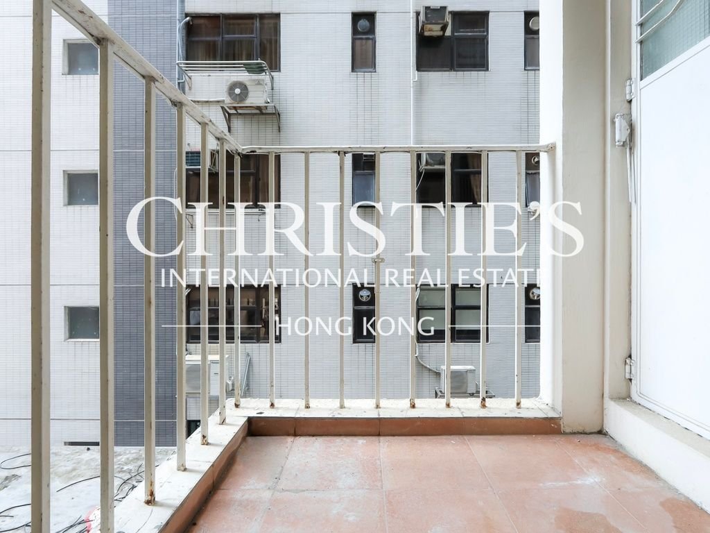 Apartment in Hong Kong, Hong Kong 2 - 15435074