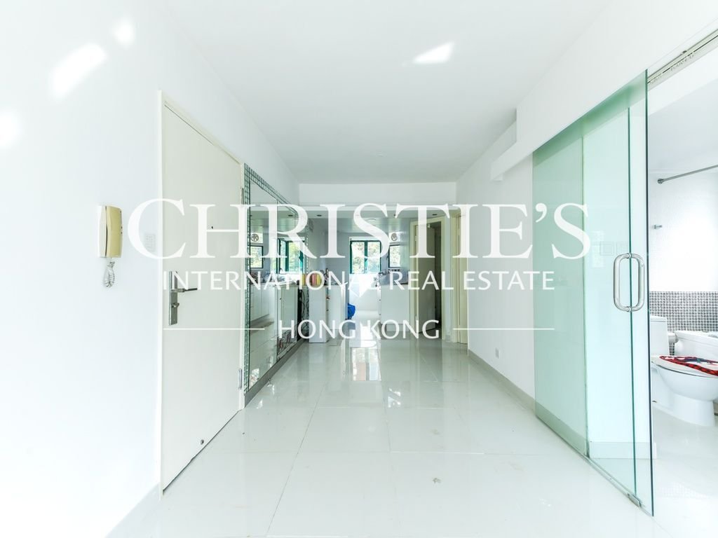 Apartment in Hong Kong, Hong Kong 3 - 15436103