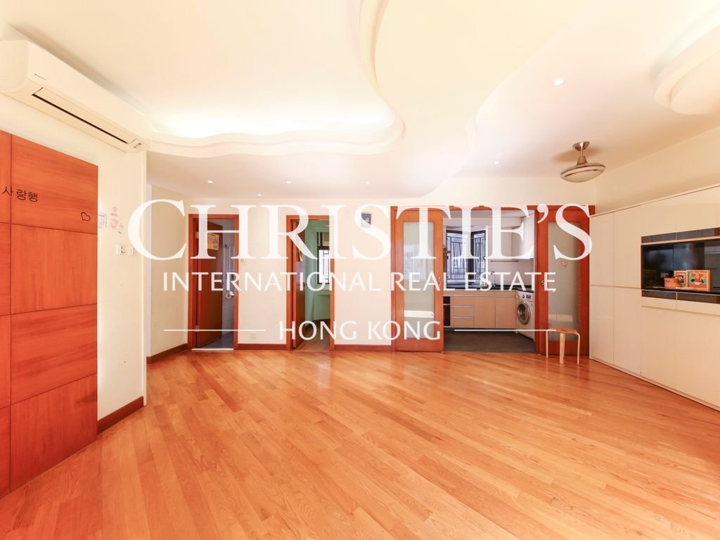 Apartment in Hong Kong, Hong Kong 3 - 15437422