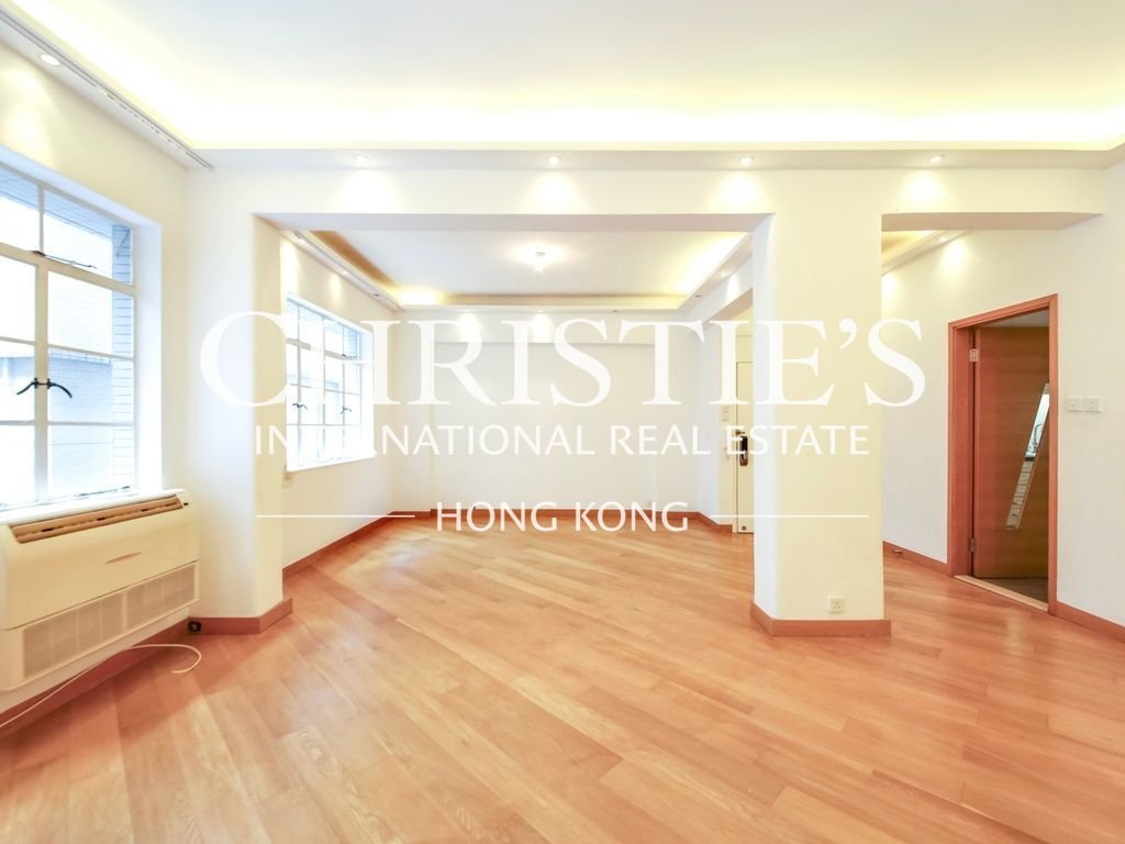 Apartment in Hong Kong, Hong Kong 3 - 15437385