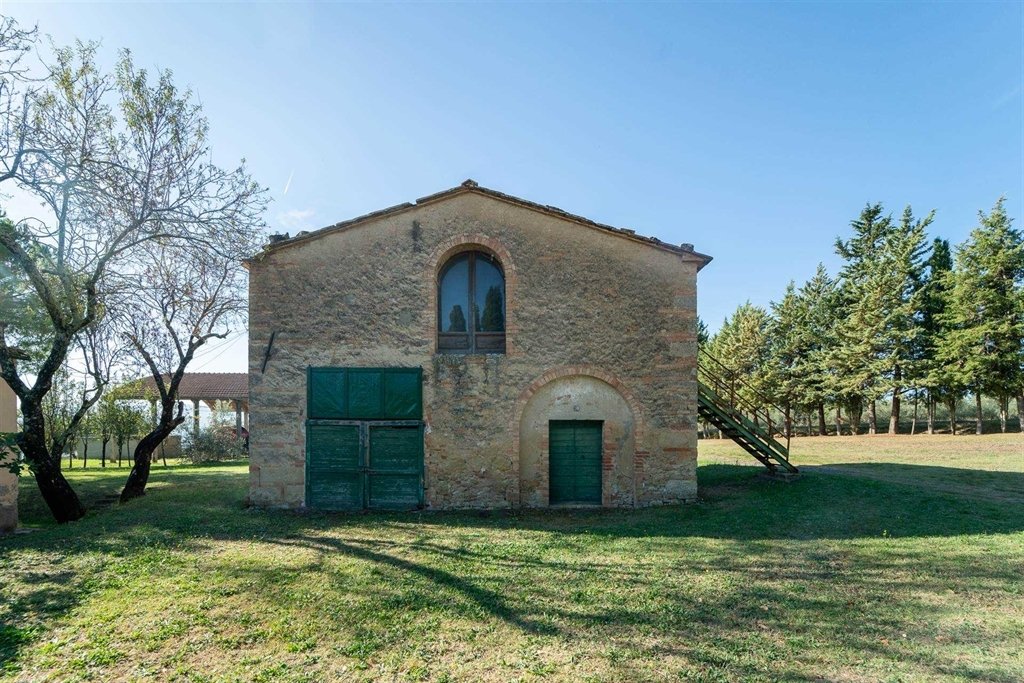 Estate in Pomarance, Tuscany, Italy 3 - 15741974