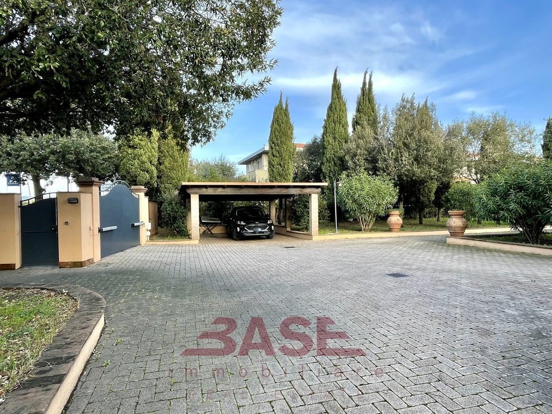 Villa in Cecina Centro, Cecina, Tuscany 4 - 15741334