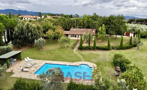Villa in Cecina Centro, Cecina, Toskana 1