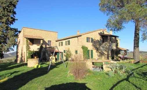 Land in Volterra, Tuscany, Italy 1