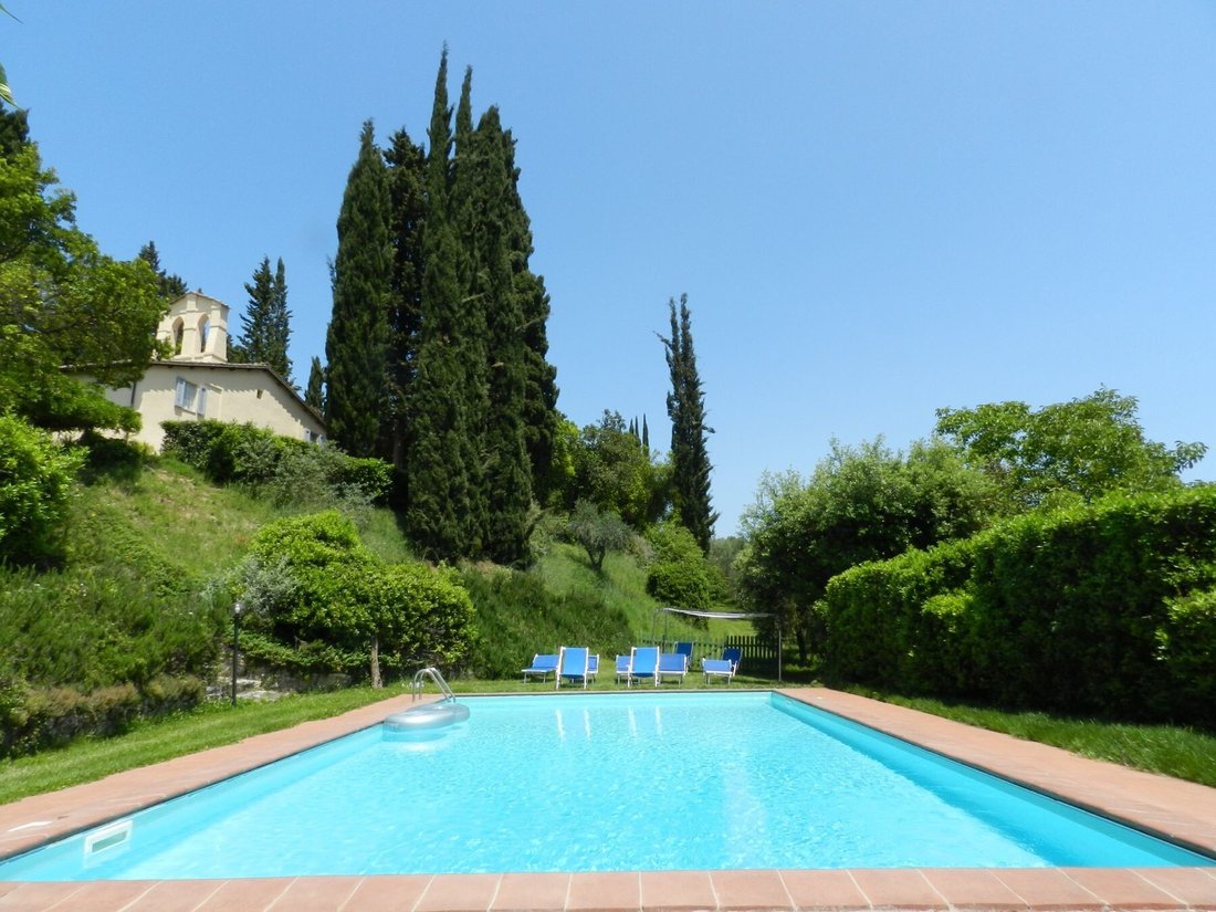 Villa in Historic Center, Siena, Tuscany 3 - 15741495