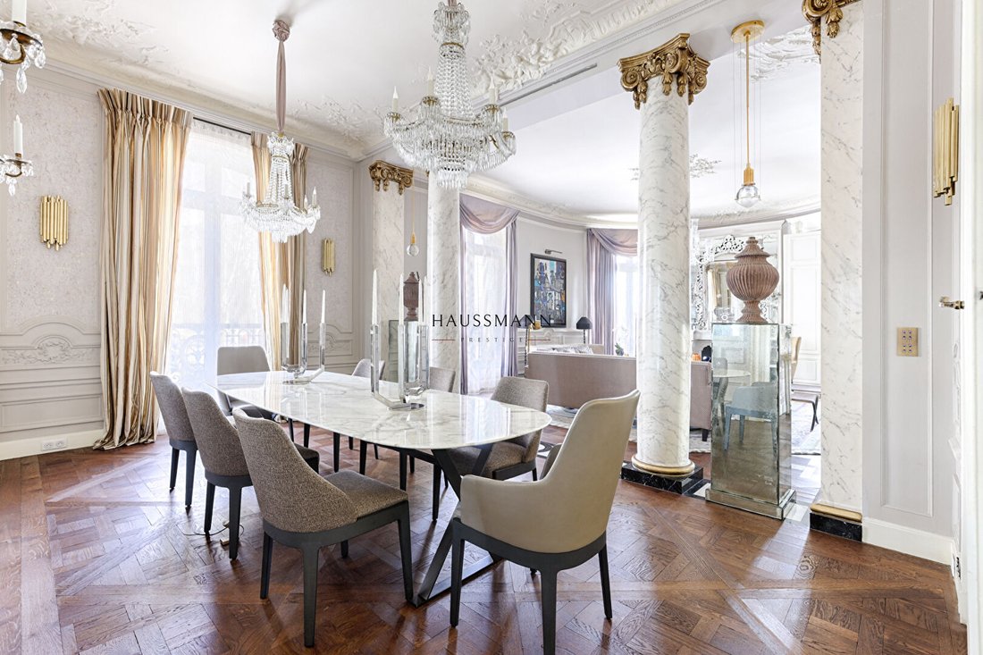 Apartment in Triangle d'Or, Paris 8e Arrondissement, Paris 5 - 15735456