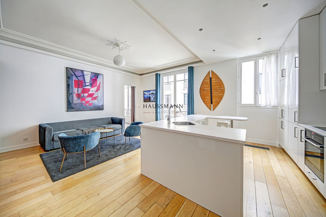 Apartment in Triangle d'Or, Paris 8e Arrondissement, Paris 5 - 15735475