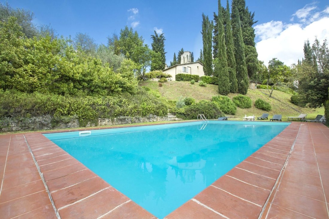 Villa in Historic Center, Siena, Tuscany 2 - 15741495