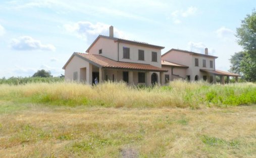 Villa in Cecina Centro, Cecina, Tuscany 1