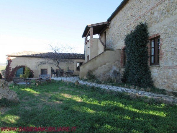 Terrain à Volterra, Toscane, Italie 4 - 15742285