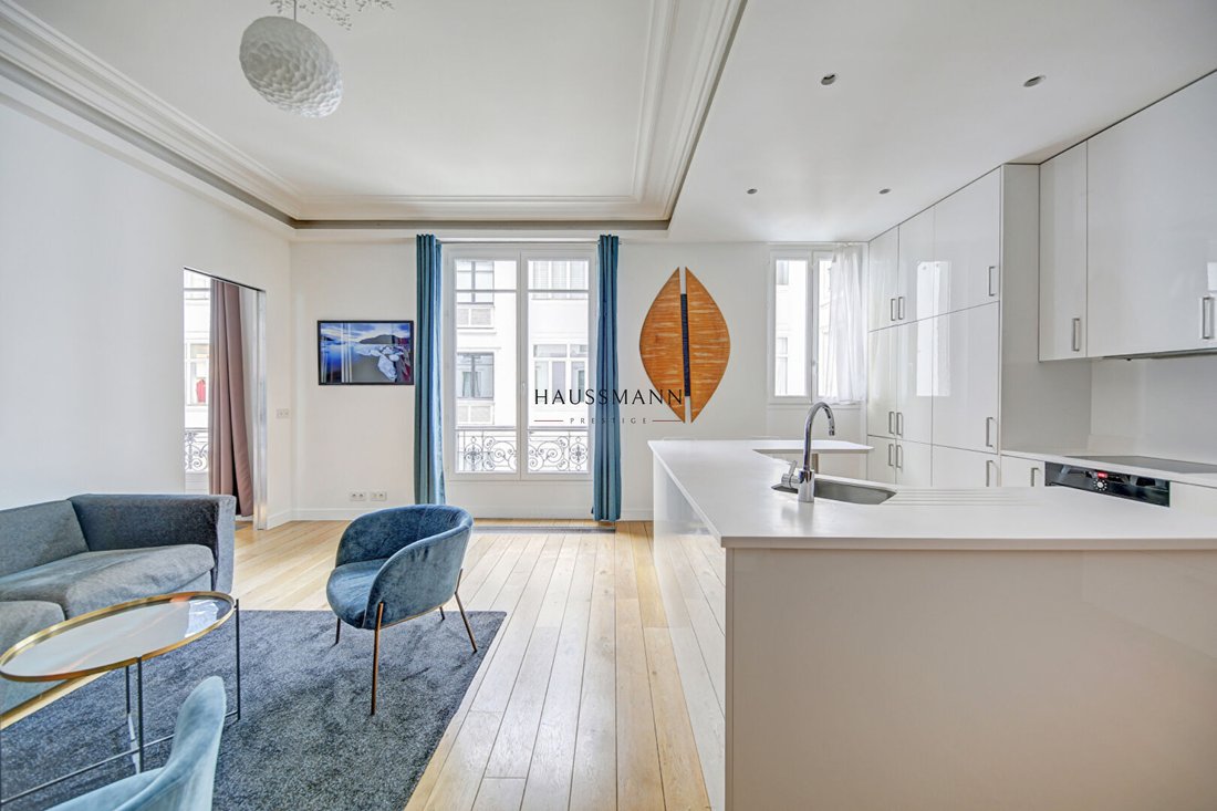 Apartment in Triangle d'Or, Paris 8e Arrondissement, Paris 3 - 15735475