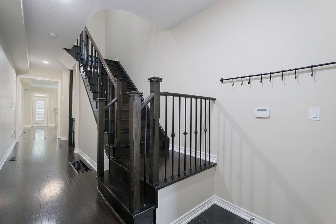 House in Vaughan, Ontario, Canada 5 - 15742024