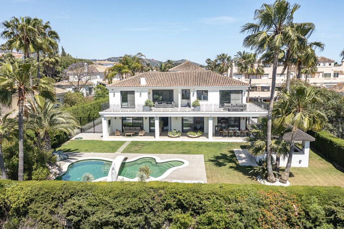 Villa in Elviria-Cabopino, Marbella, Spain 2 - 15701597
