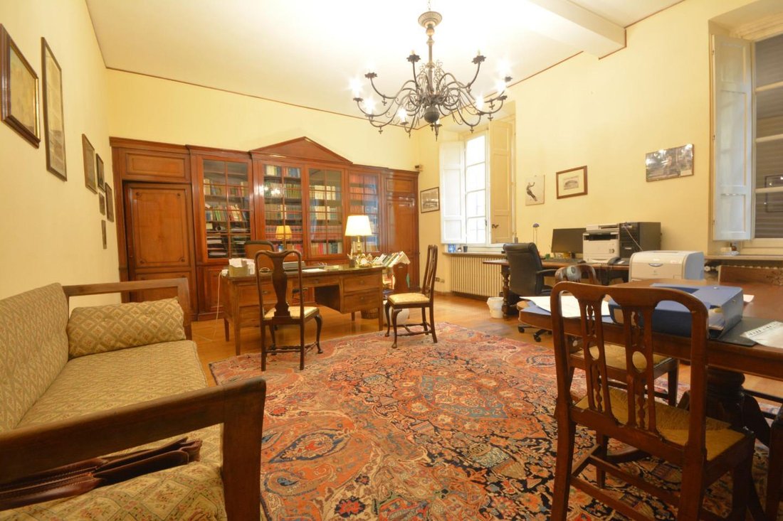 Apartment in Historic Center, Lucca, Tuscany 1 - 15741263