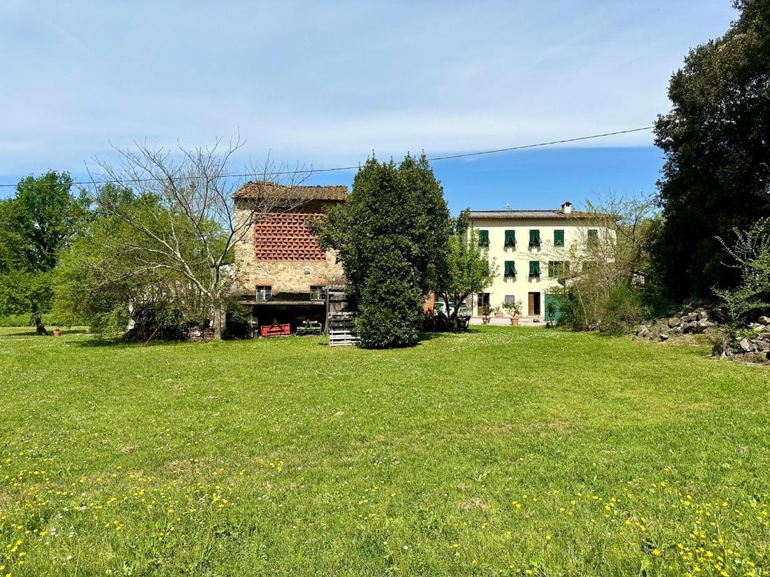 Country House in Center, Capannori, Tuscany 1 - 15741719