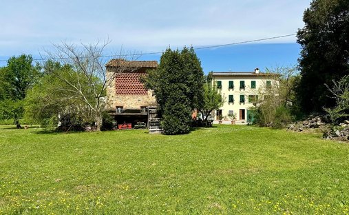 Country House in Center, Capannori, Tuscany 1