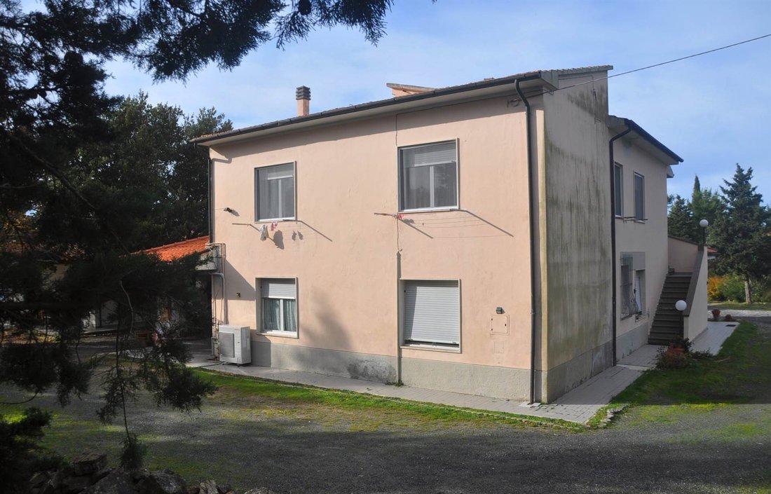 Villa in Castellina Marittima, Tuscany, Italy 5 - 15741671