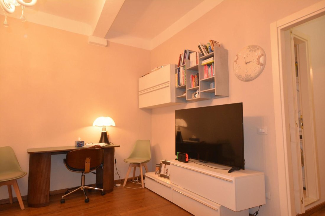 Apartment in Historic Center, Lucca, Tuscany 3 - 15742043