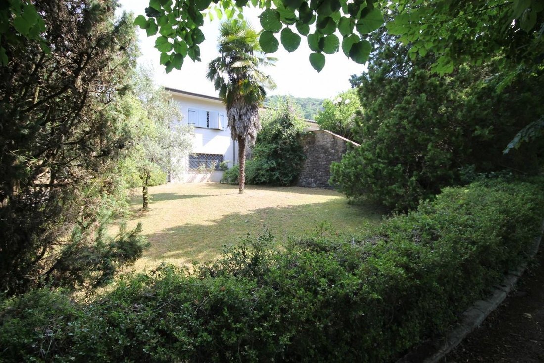 Villa in Camaiore, Tuscany, Italy 3 - 15742228