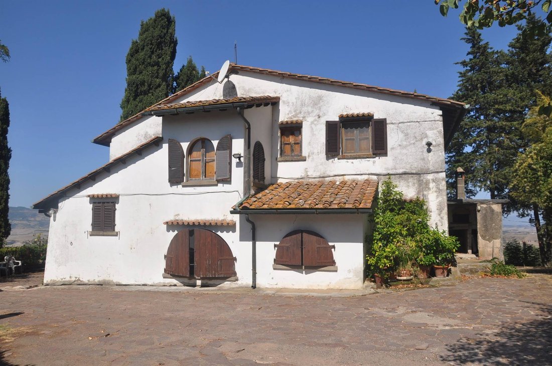 Country House in Volterra, Tuscany, Italy 1 - 15741998