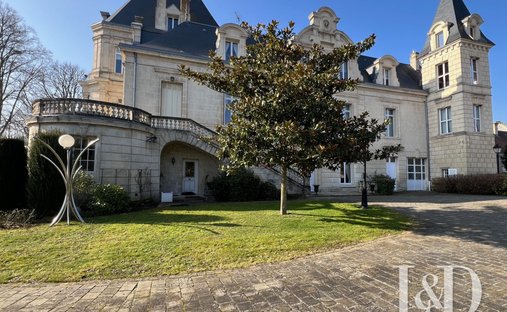 Castle for Sale in Oigny-en-Valois, Hauts-de-France, France