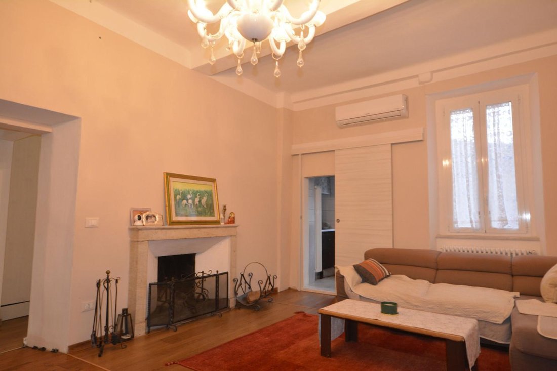 Apartment in Historic Center, Lucca, Tuscany 5 - 15742043