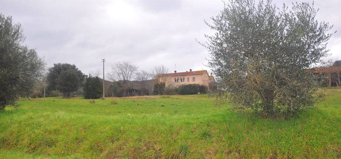 Castle in Seravezza, Tuscany, Italy 3 - 15742608