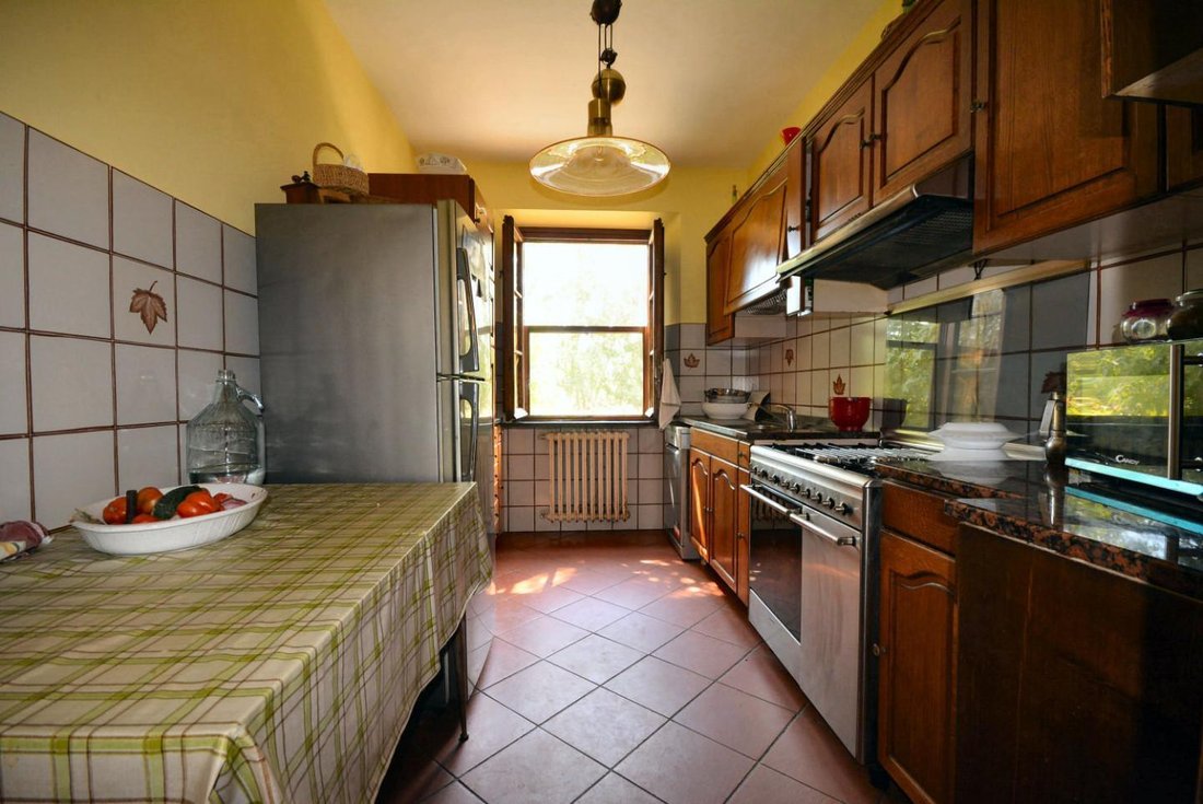 Villa in Historic Center, Lucca, Tuscany 4 - 15742161