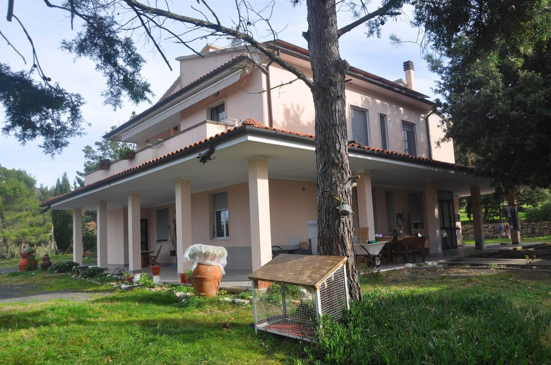 Villa in Castellina Marittima, Tuscany, Italy 3 - 15741671