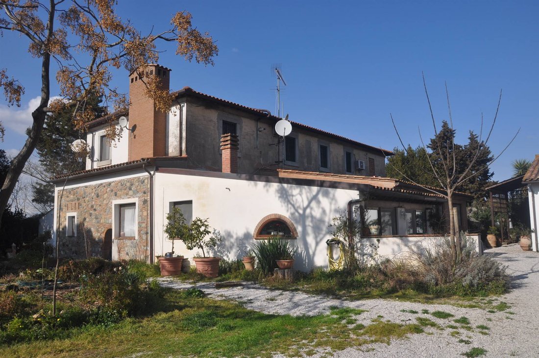 Country House in Livorno, Tuscany, Italy 1 - 15741131