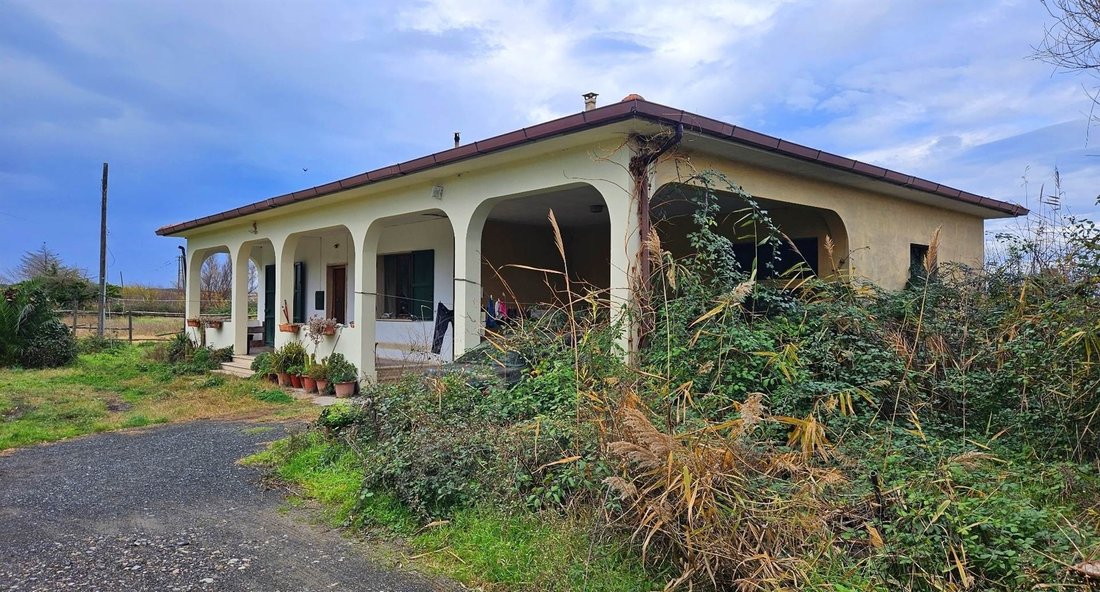 Country House in Vada, Rosignano Marittimo, Tuscany 3 - 15742897