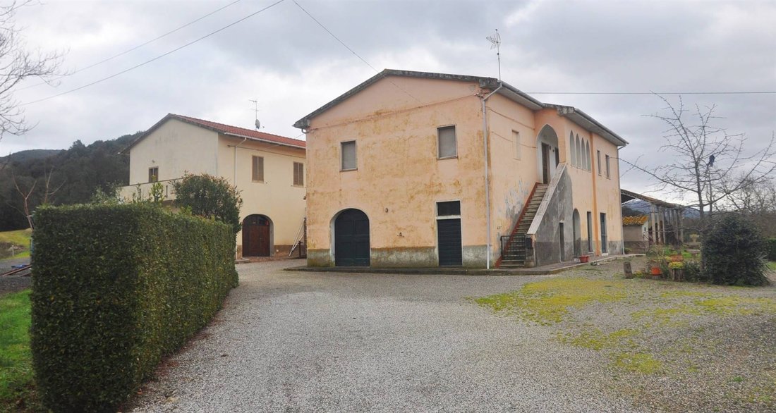 Castle in Seravezza, Tuscany, Italy 5 - 15742608