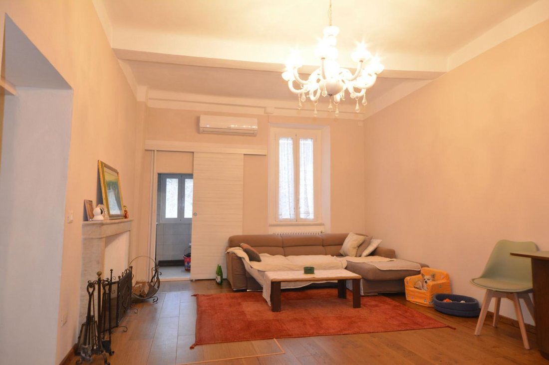 Apartment in Historic Center, Lucca, Tuscany 1 - 15742043
