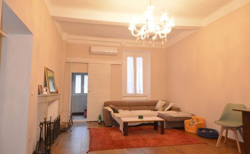 Apartment in Historic Center, Lucca, Tuscany 1