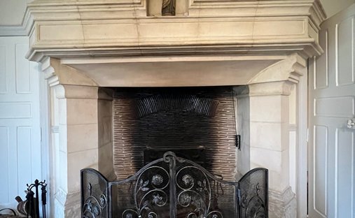 Castle for Sale in Oigny-en-Valois, Hauts-de-France, France