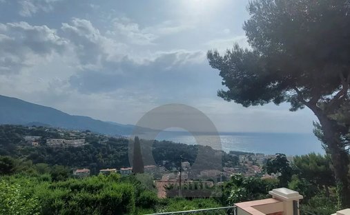 Villa à Cabbe-Saint Roman, Roquebrune-Cap-Martin, France 1