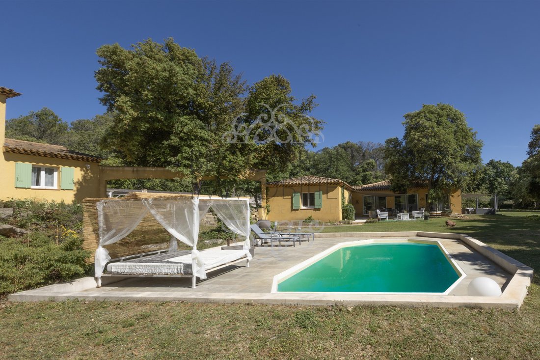 Villa in Granettes-Jauberte-Sainte Anne, Aix-en-Provence, France 2 - 15741417