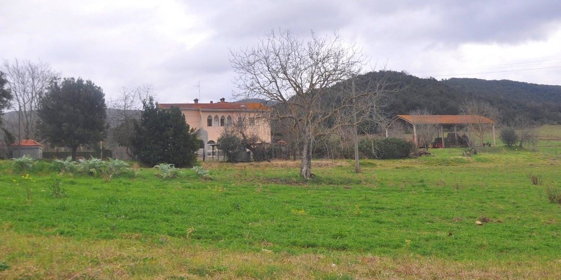 Castle in Seravezza, Tuscany, Italy 1 - 15742608