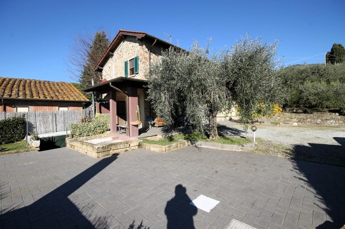 Country House in Center, Capannori, Tuscany 3 - 15741920