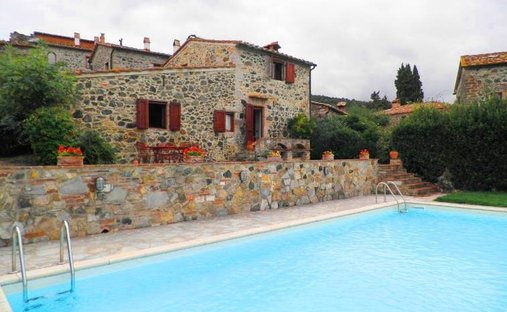 Country House in Montecastelli Pisano, Tuscany, Italy 1