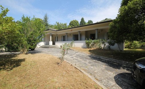 Villa in Camaiore, Tuscany, Italy 1