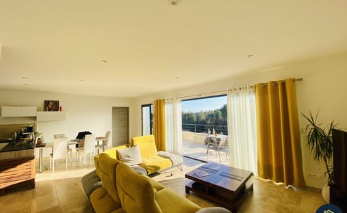 Villa in Ollioules, Provence-Alpes-C�te d'Azur, France 1