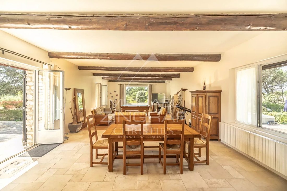 Estate in Lourmarin, Provence-Alpes-Côte d'Azur, France 5 - 15742350
